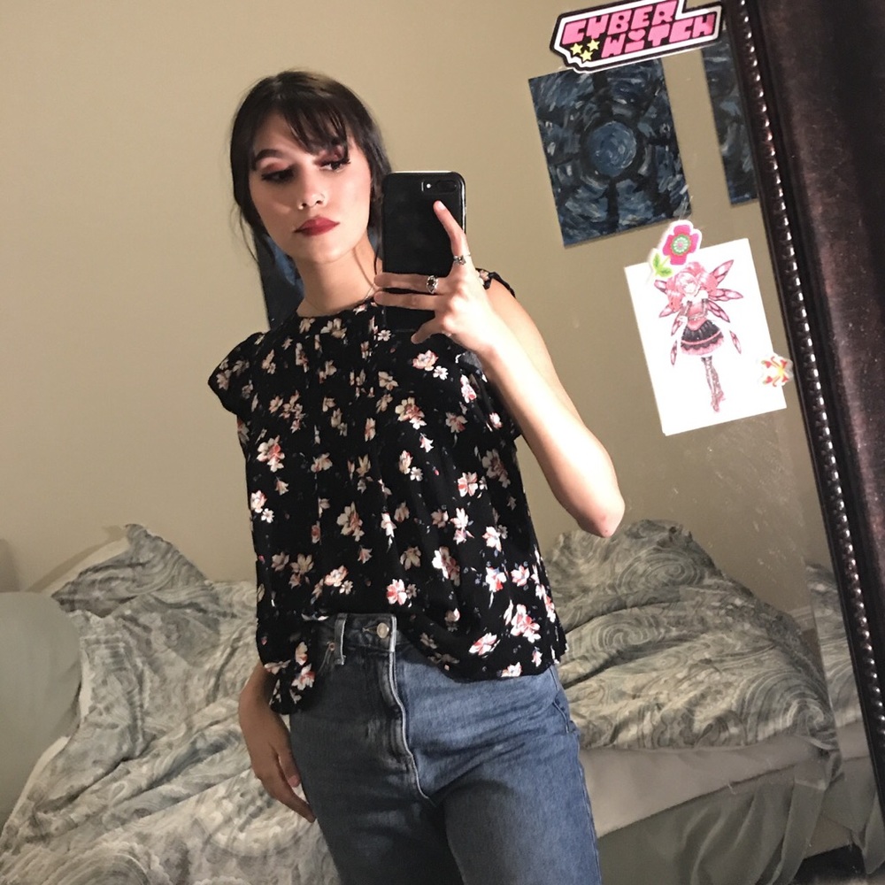 Black floral altar’d state top